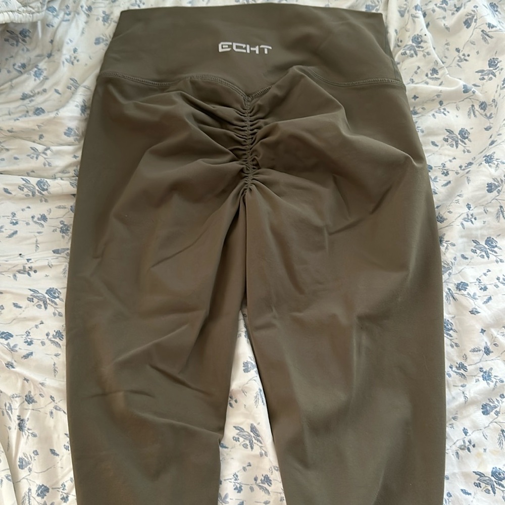 Echt scrunch legging new no tag